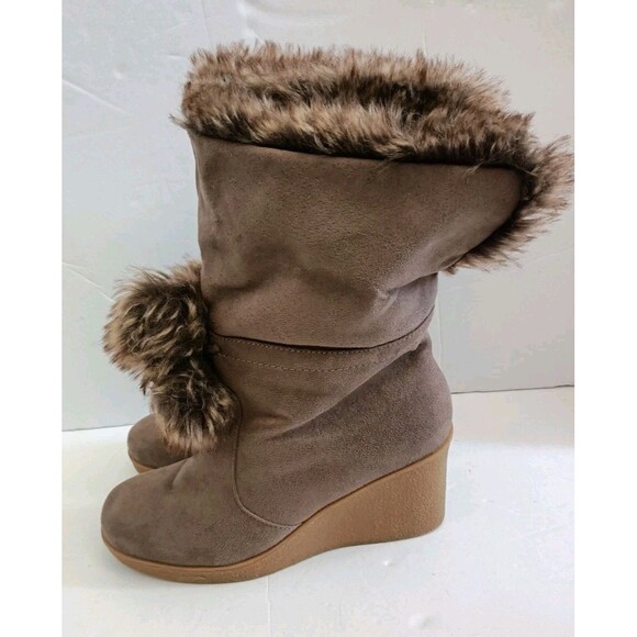 American Eagle Outfitters Shoes - American Eagle Fur Top Boots Size 9.5 Pom Pom Fold Down Brown Wedge Heel Y2K